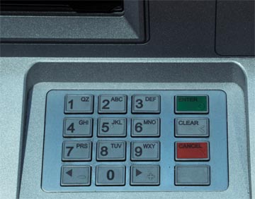 ATMを使う振り込め詐欺